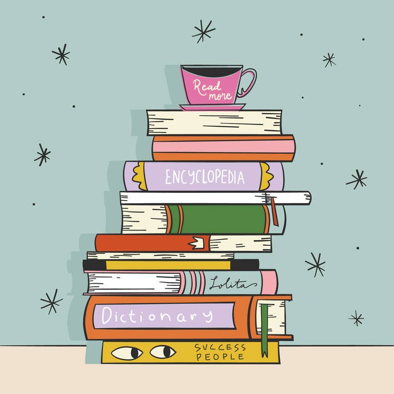 Мультяшная стопка книг с чашкой сверху